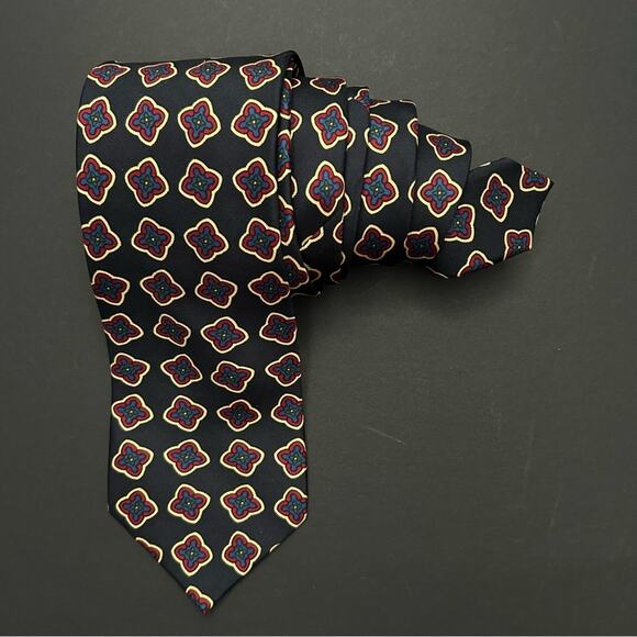 Faconnable Dark Navy and Red Geometric 100% Silk Tie - Picture 2 of 13